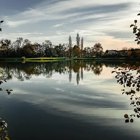 Hébergement de vacances Familial Gers 12 Pers *