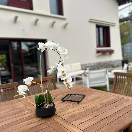 Hébergement de vacances Familial Gers 12 Pers *