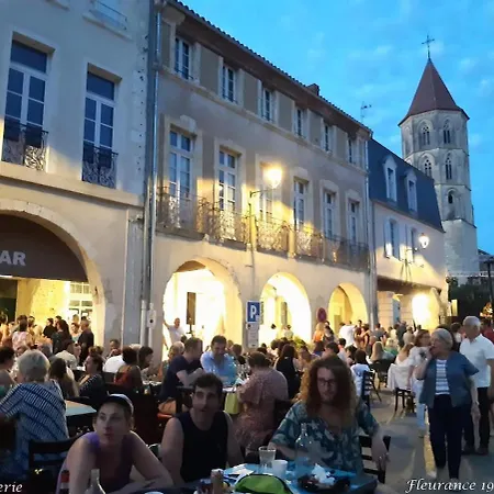 Familial Gers 12 Pers Hébergement de vacances Fleurance