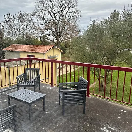 Hébergement de vacances Familial Gers 12 Pers Fleurance