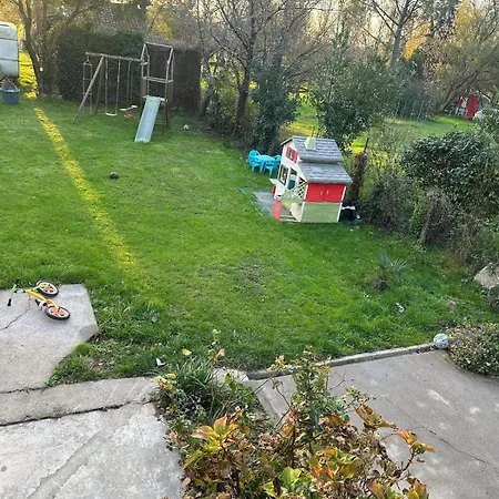 Familial Gers 12 Pers Hébergement de vacances *