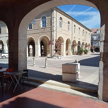 Familial Gers 12 Pers Hébergement de vacances *