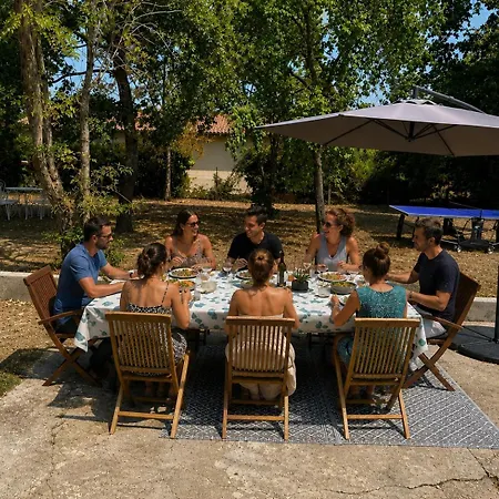 Familial Gers 12 Pers Dom wakacyjny
